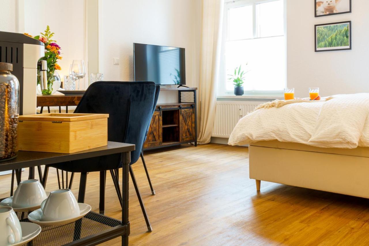 Suite Fuer 4 Mit Terrasse Im Herzen Der Innenstadt Шверін Екстер'єр фото
