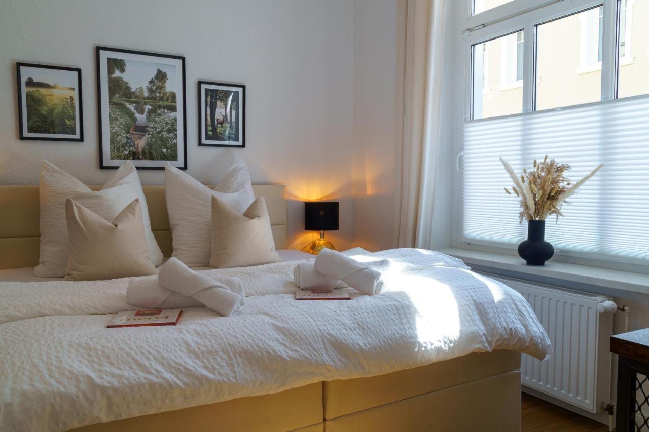 Suite Fuer 4 Mit Terrasse Im Herzen Der Innenstadt Шверін Екстер'єр фото